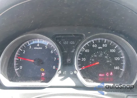 2015 Nissan Versa 1.6 Sv z USA, uszkodzony, nr VIN 3N1CN7AP9FL827819